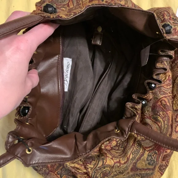 NWT beaded tapestry shoulder bag and matching wallet set - Picture 8 of 9